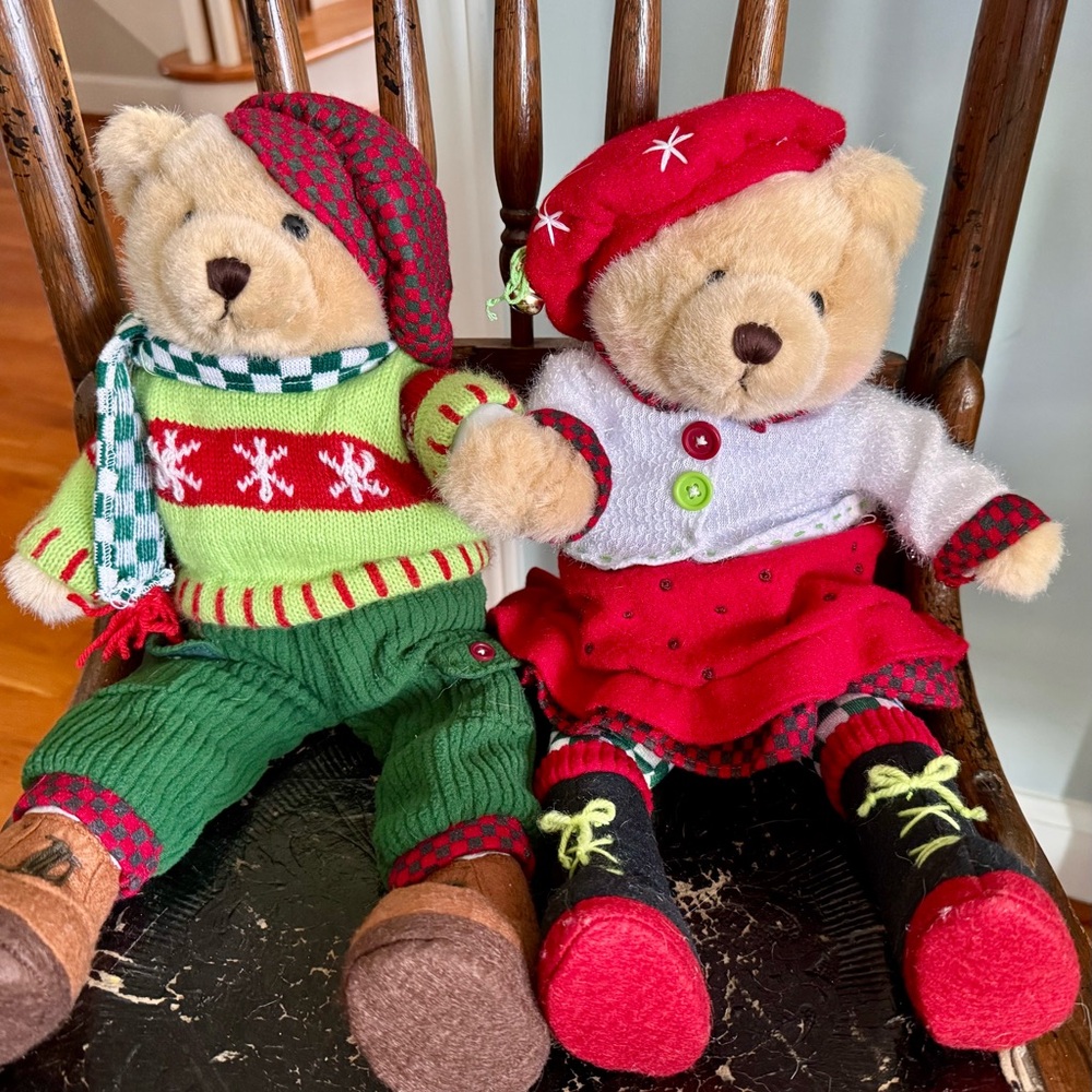 Avon Holiday Teddy Bear Set - Red, Green, and Brown